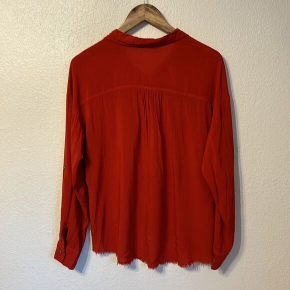 XCVI Wearables Raw Hem Button Down Shirt Small - Picture 6 of 6